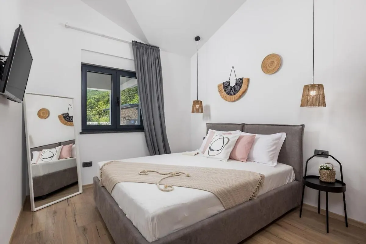 Villa Mantis Martina Croatia